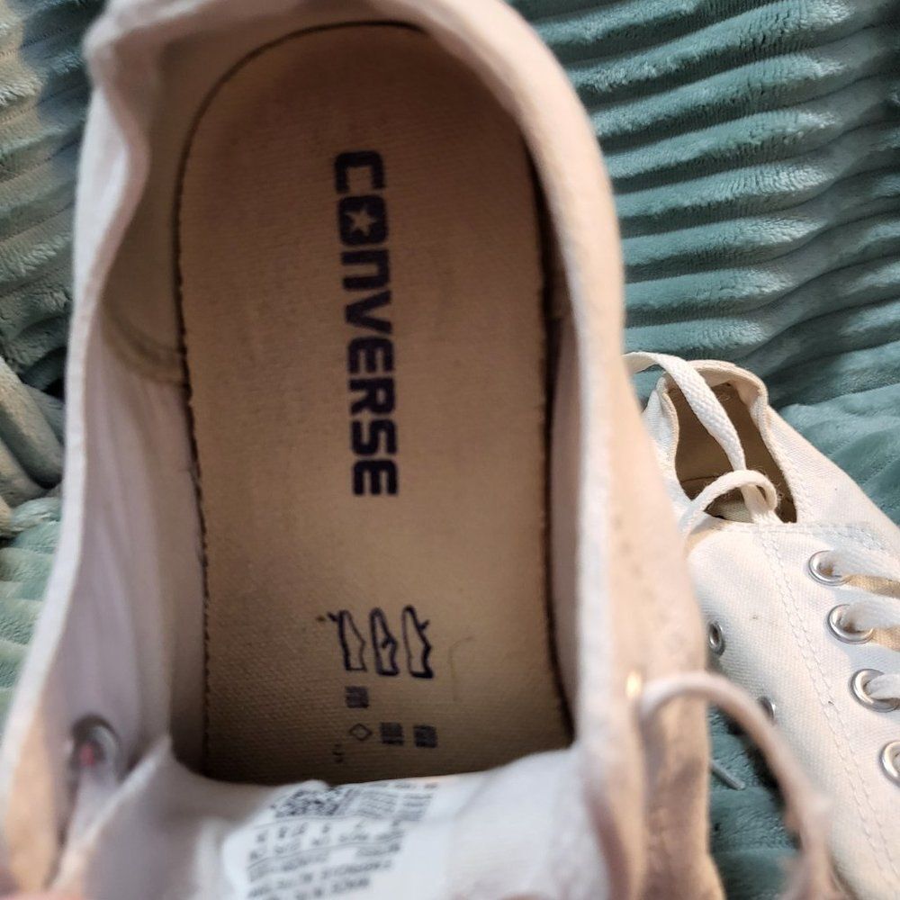 Converse Chuck Taylor All Star White Low Tops | Women's 7 - Picture 9 of 10